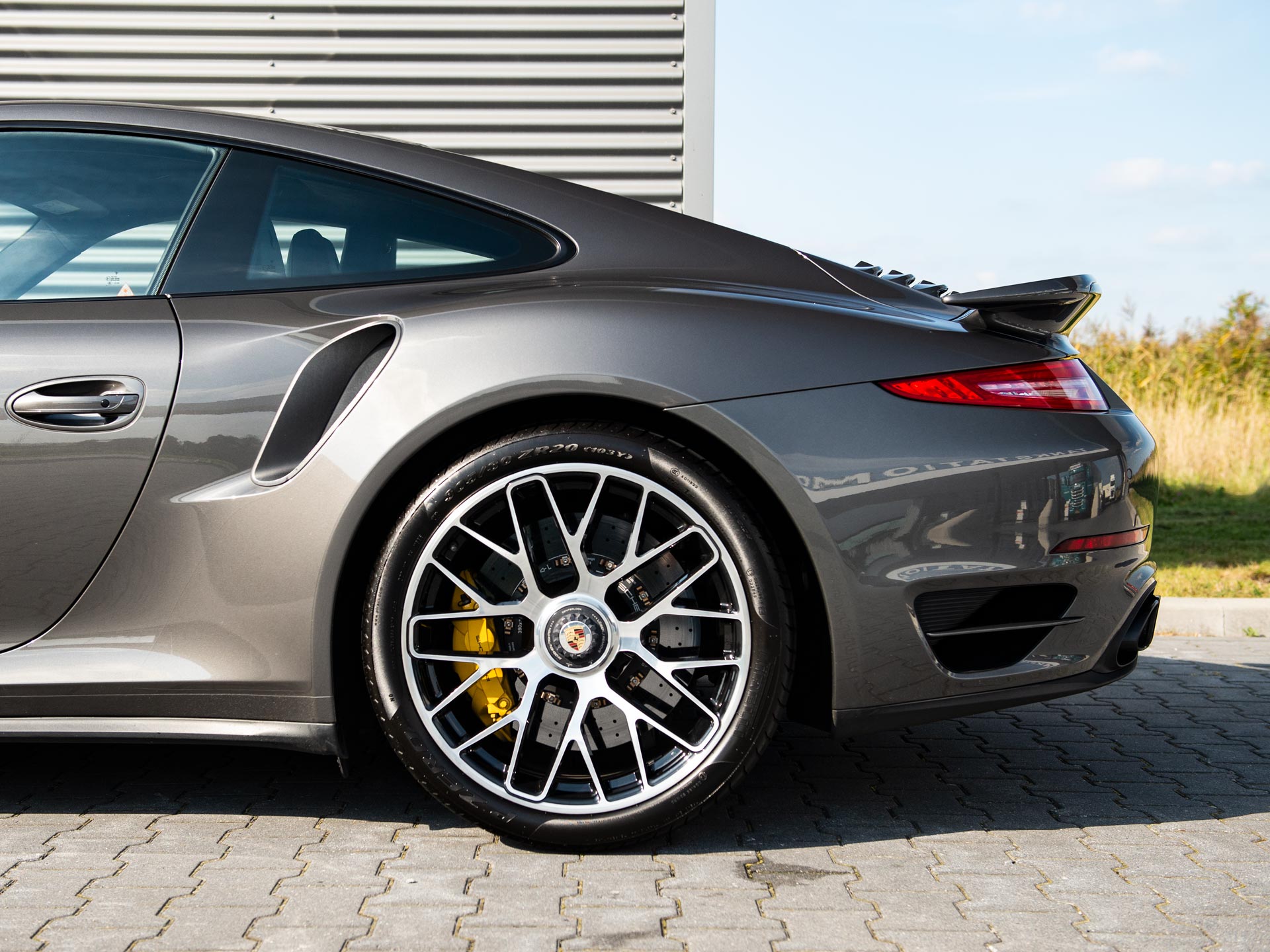 Porsche 911 3.8 Turbo S | Burmester | Schuifdak | Stoelverwarming |